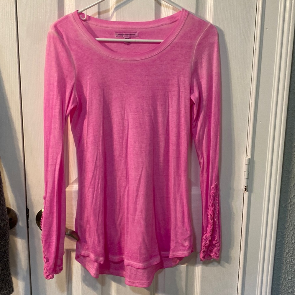 Cute Pink American Eagle XS top!